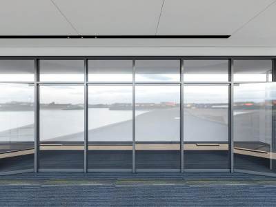 现代玻璃隔断门