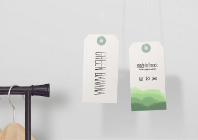 绿色清新风格吊牌样机