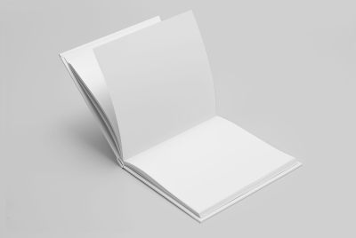 方型画册白色简约大气样机