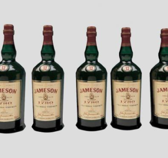 尊美醇威士忌酒瓶组SU模型下载_sketchup草图大师SKP模型