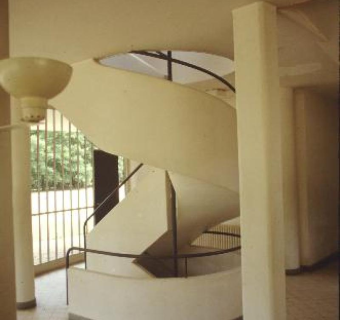 柯布西耶(巴黎萨伏伊别墅)