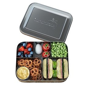 现代餐盒食物组合3D模型