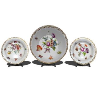 现代瓷碟摆件su模型