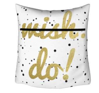 现代简约布艺抱枕su模型