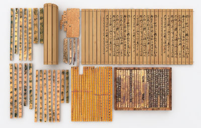 中式竹简书 雕塑小品 学校文化景墙 竹编卷轴 书卷书本